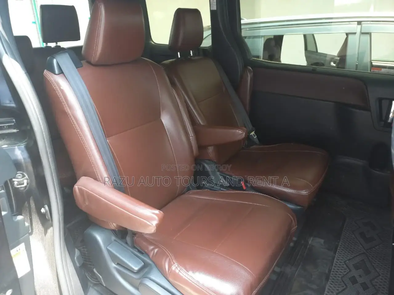 Esquire Noah For Rent