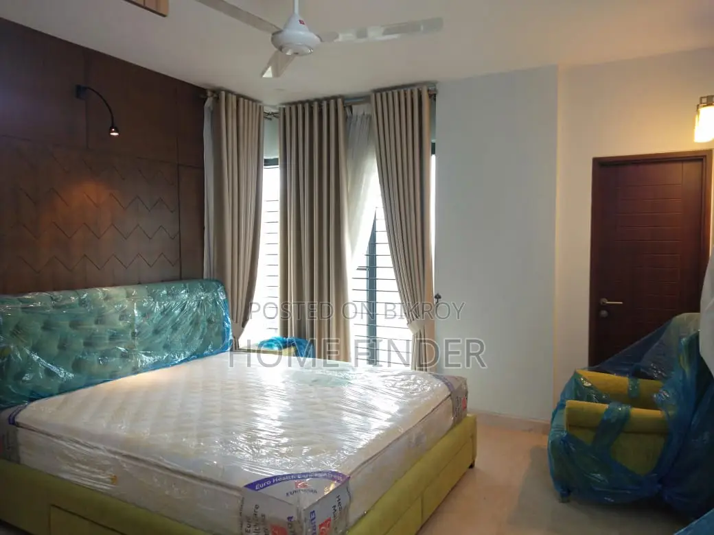 Exclusive Designed 4000 Sq Ft Furnished Apt: Is Up For Rent In Gulshan
