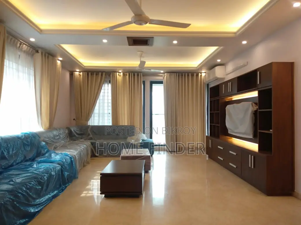 Exclusive Designed 4000 Sq Ft Furnished Apt: Is Up For Rent In Gulshan