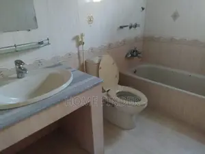 2200 Sqft Unfurnished Apartment Rent in Gulshan