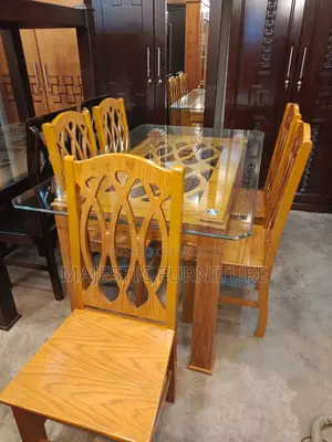 কানাডিয়ান আইএকে ভিনিয়ার ডাইনিং সেট। এম # ৬১৭৩
