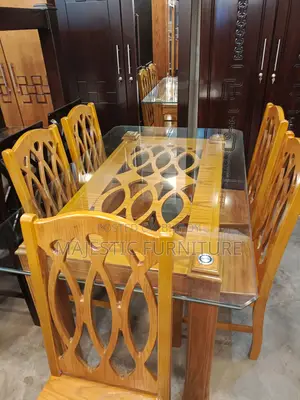 কানাডিয়ান আইএকে ভিনিয়ার ডাইনিং সেট। এম # ৬১৭৩
