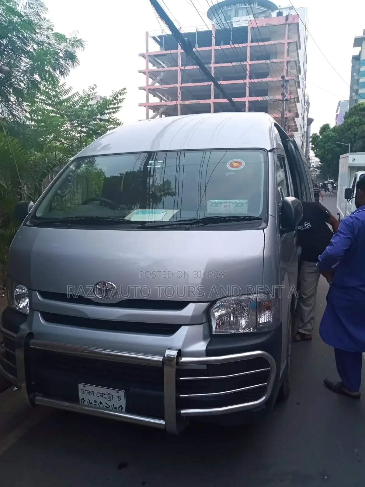 Grand Cavin Hiace For Rent