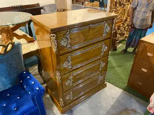 Modern Chest of drawer for bed room