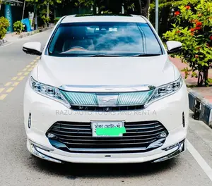 Luxurious Car For Rent