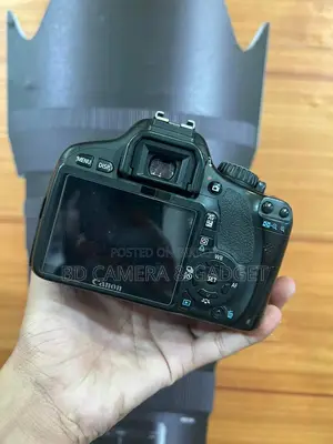 Canon 550D yn 50m 1.8 prime lens