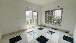 ২১০০ বর্গফুটের বিলাসবহুল ব্র্যান্ড নিউ দক্ষিণমুখী অ্যাপার্টমেন্ট ৫ম তলায় ভাড়ার জন্য