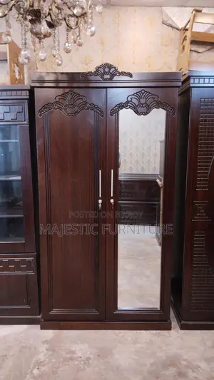 নতুন আলমিরা মালয়েশিয়ান এমডিএফ। মডেল # ৬১৬৩