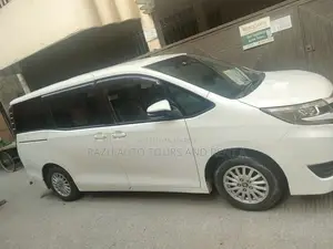 হাইব্রিড নোয়া ভাড়ার জন্য