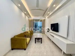 সেক্টর ১৮-এ নতুন বিলাসবহুল ফার্নিশড অ্যাপার্টমেন্ট মাসিক বা বাৎসরিক ভাড়ার জন্য
