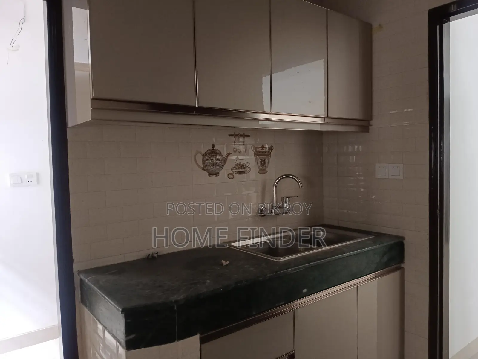 2040 Sqft BRAND NEW UN-FURNISHED APARTMENT FOR RENT IN GULSHAN