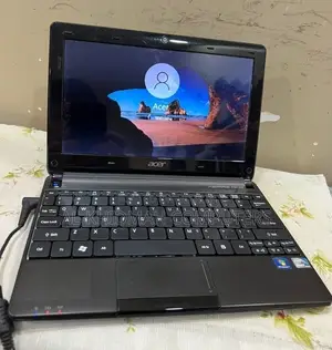Acer Slim Mini Laptop, 2GB RAM, 320GB Hard Disk, Courier Delivery Available.