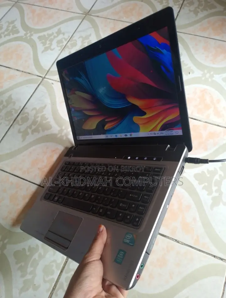 Lenovo Core i3 Fresh Laptop, 500GB HDD, 4GB RAM, Nationwide Courier Available.