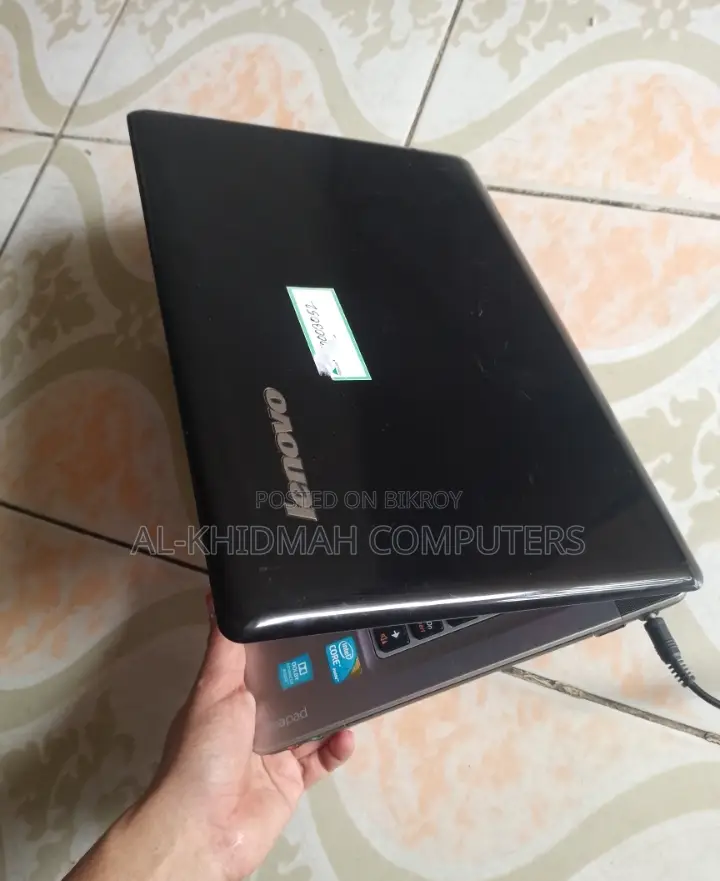 Lenovo Core i3 Fresh Laptop, 500GB HDD, 4GB RAM, Nationwide Courier Available.