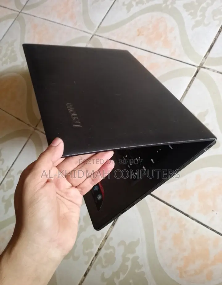 Lenovo Core i5 7th Gen Laptop, সারাদেশে কুরিয়ারেও দেয়া হয়।