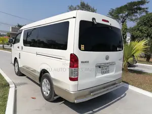 Grand Cabin Micro For Rent