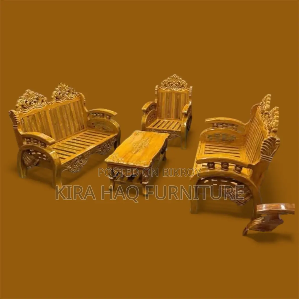 Kira Haque Foreign Model Sofa