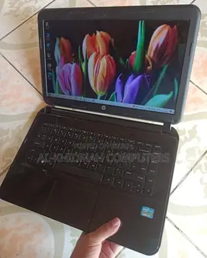 HP Core i3 Laptop, 4GB, 1000GB, Courier delivery available.