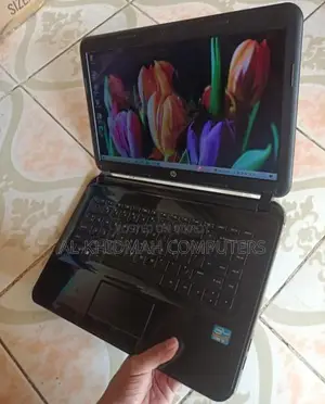 HP Core i3 Laptop, 4GB, 1000GB, Courier delivery available.