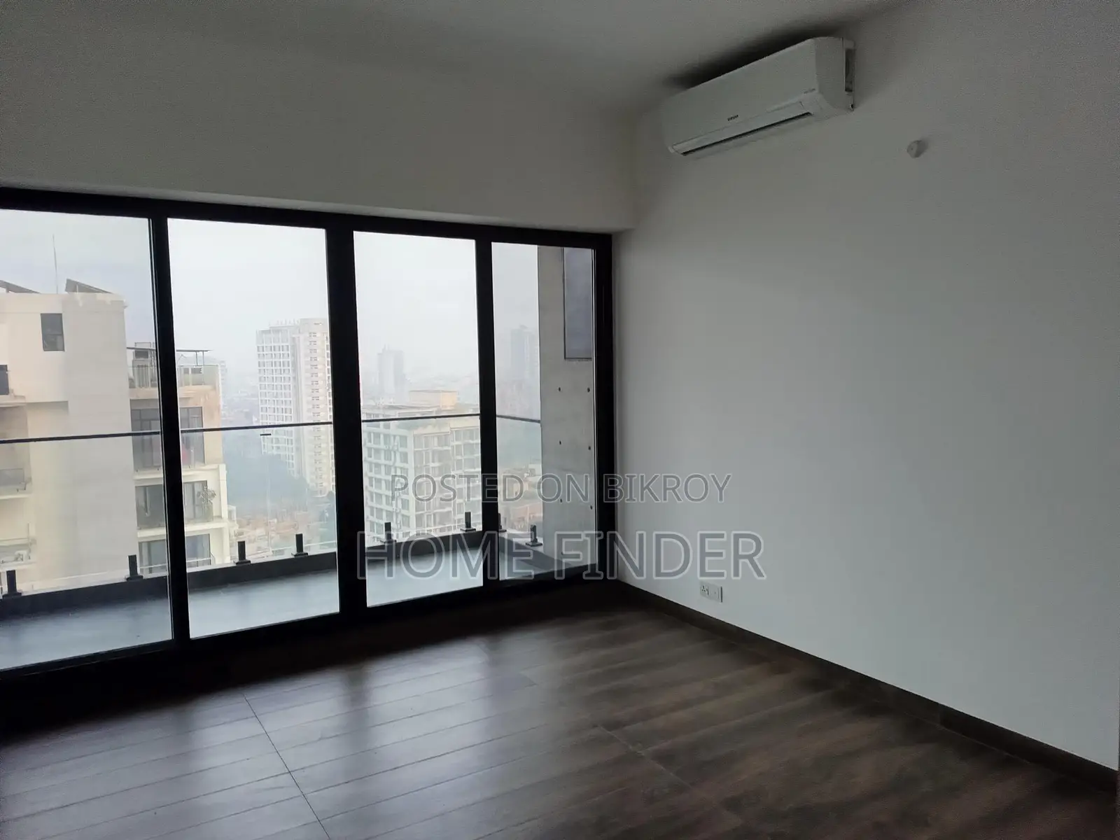 Luxurious Semi Furnished Brand New Apt: Rent @ Gulshan-2