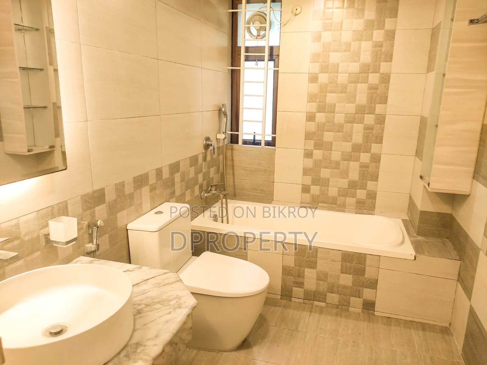 4500 SFT Luxurious Full Furnished South face Apartment Rent at 10 floor
