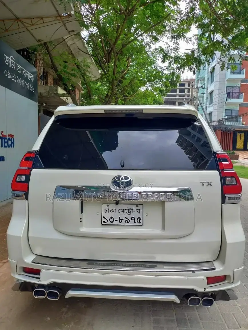 Land Cruiser Prado For Rent