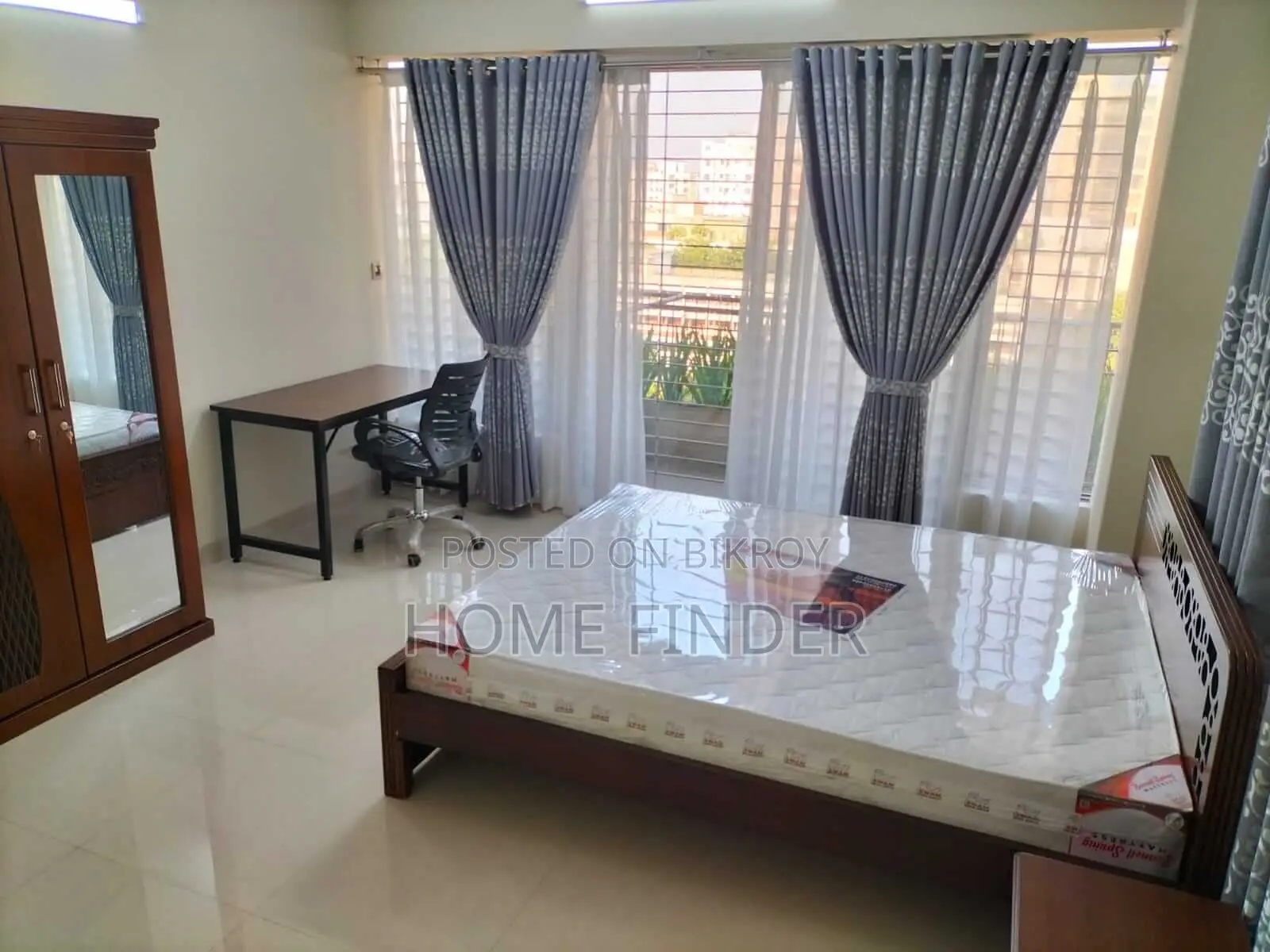 2400 SqFt Full Furnished Flat For Rent In GULSHAN