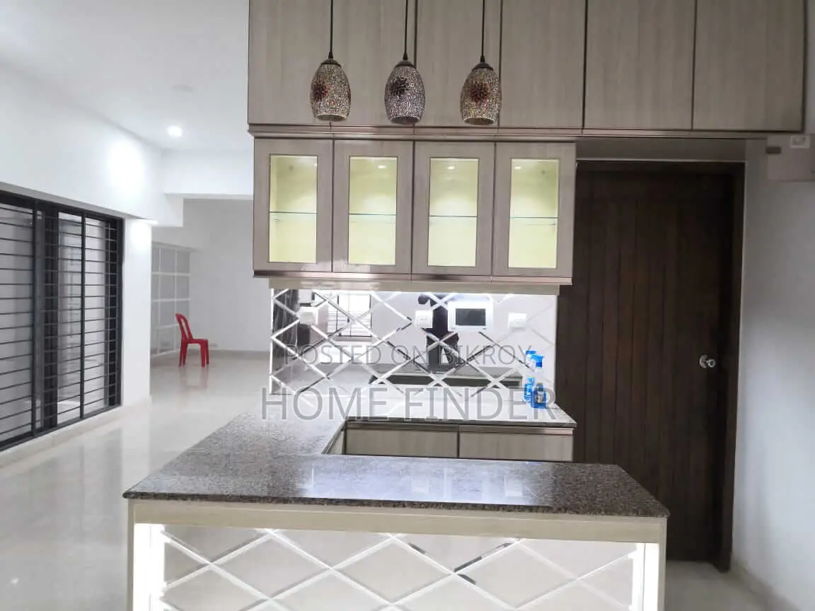Brand New Modern Facilities Exclusive Flat Rent In GULSHAN 2