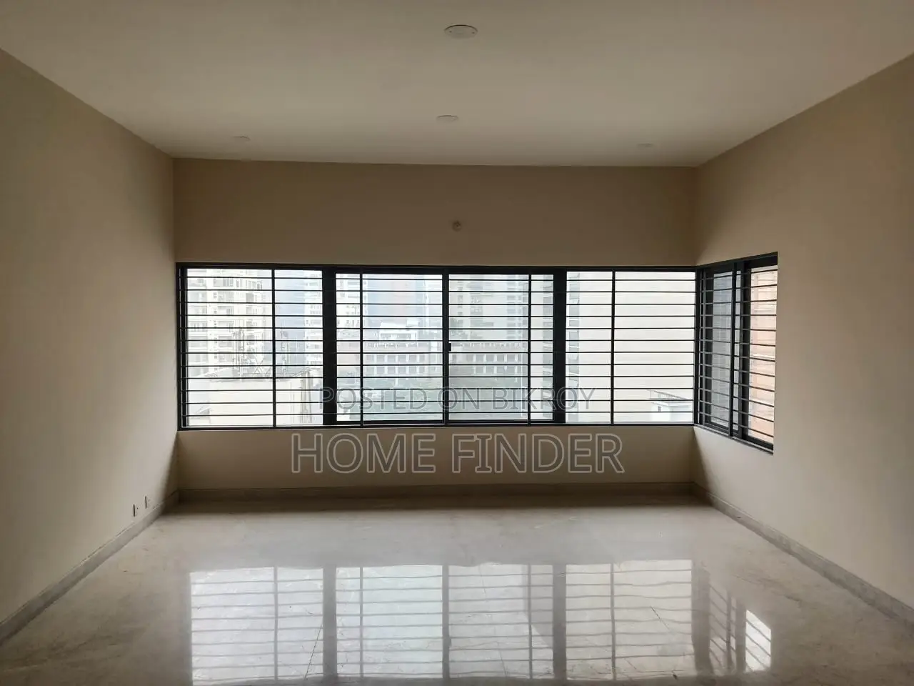 Brand New Modern Facilities Exclusive Flat Rent In GULSHAN 2