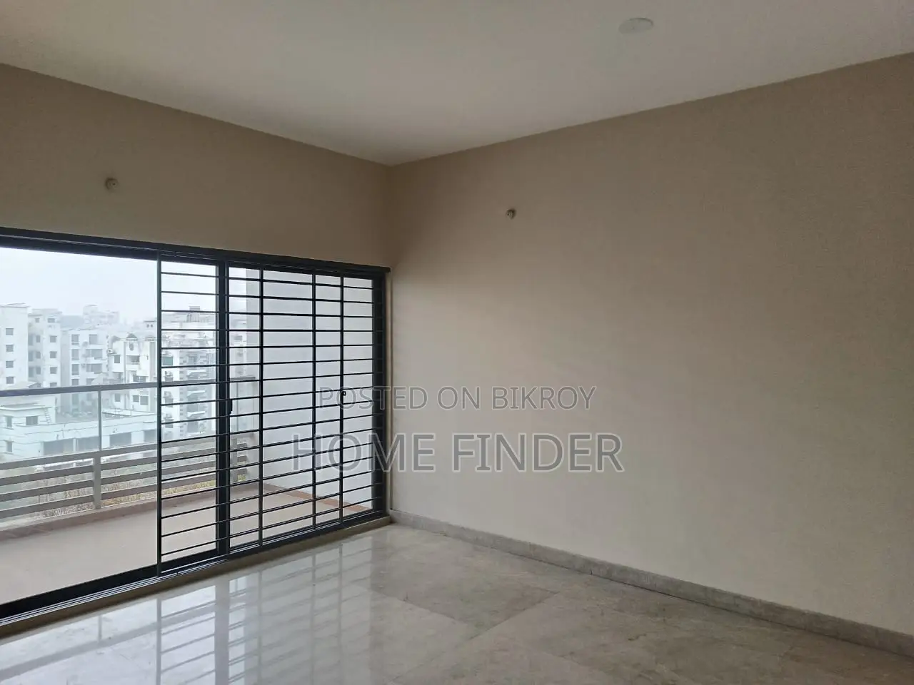 Brand New Modern Facilities Exclusive Flat Rent In GULSHAN 2