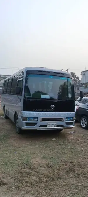ভাড়ার জন্য এসি মিনি কোস্টার বাস (২৯ সিট)
