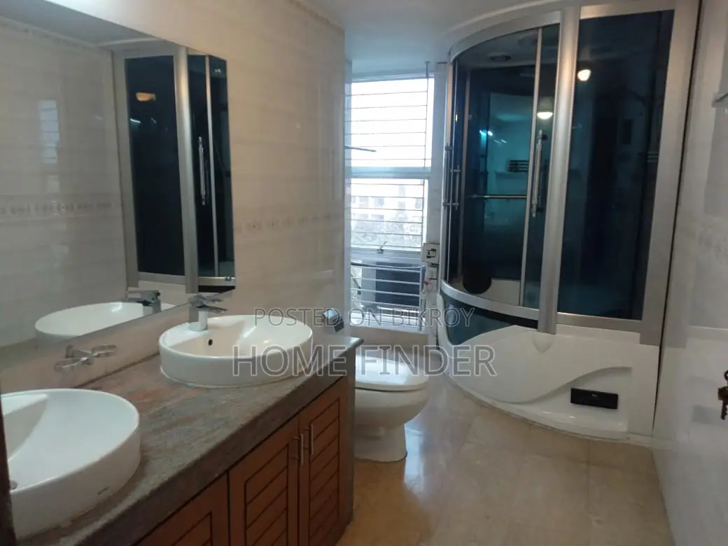 Semi Furnished 4bed 4250 Sqft Apt: For Rent @ Gulshan 2