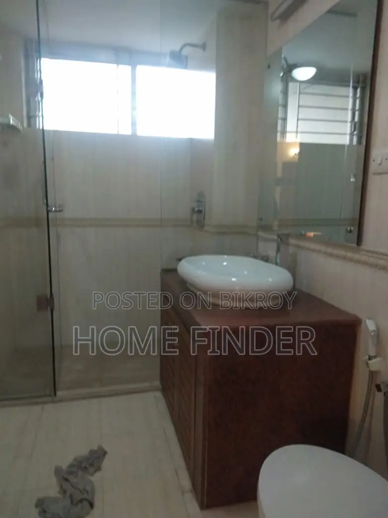 Semi Furnished 4bed 4250 Sqft Apt: For Rent @ Gulshan 2