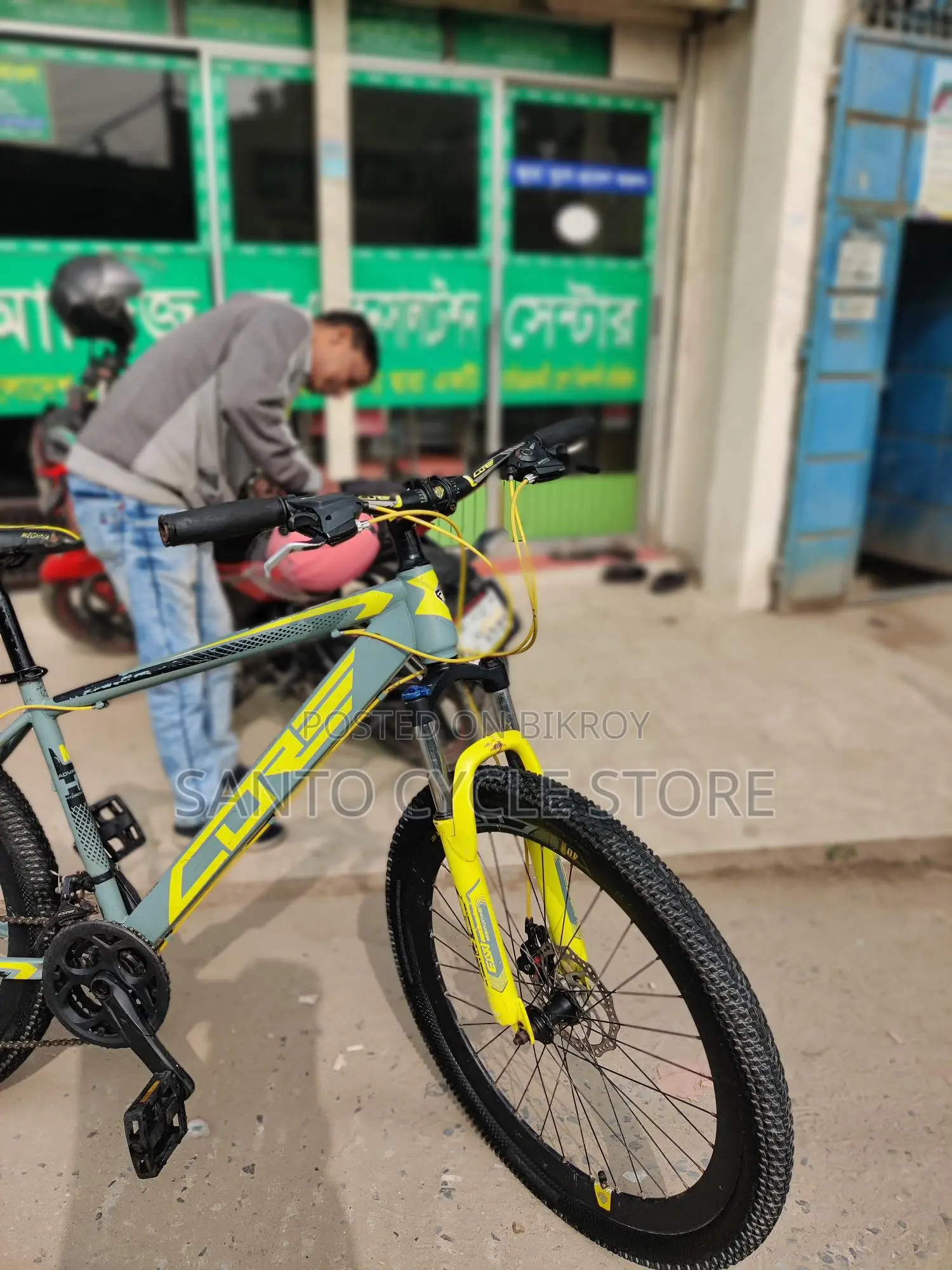 কোর জিও ২০০ মডেল