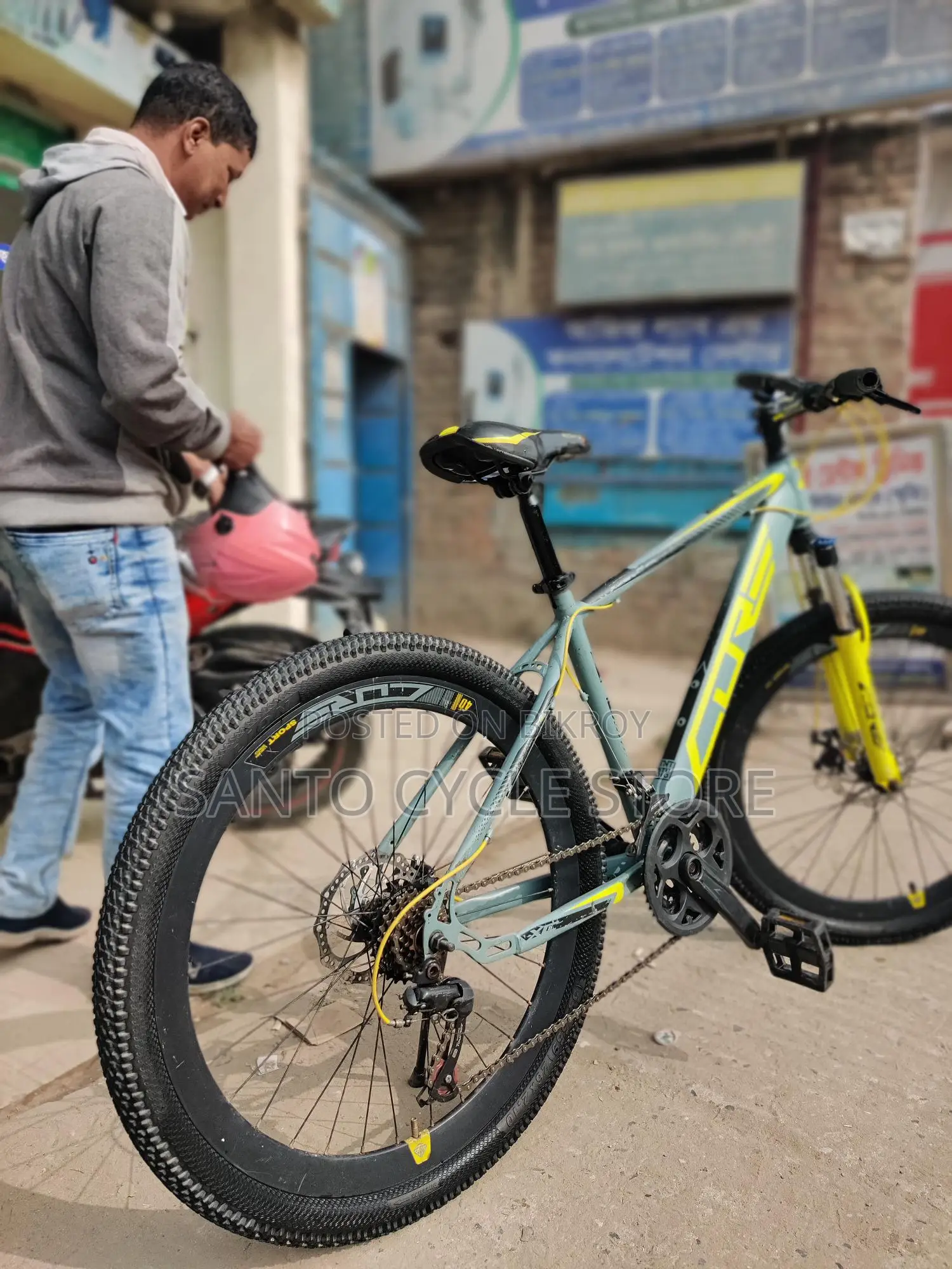 কোর জিও ২০০ মডেল