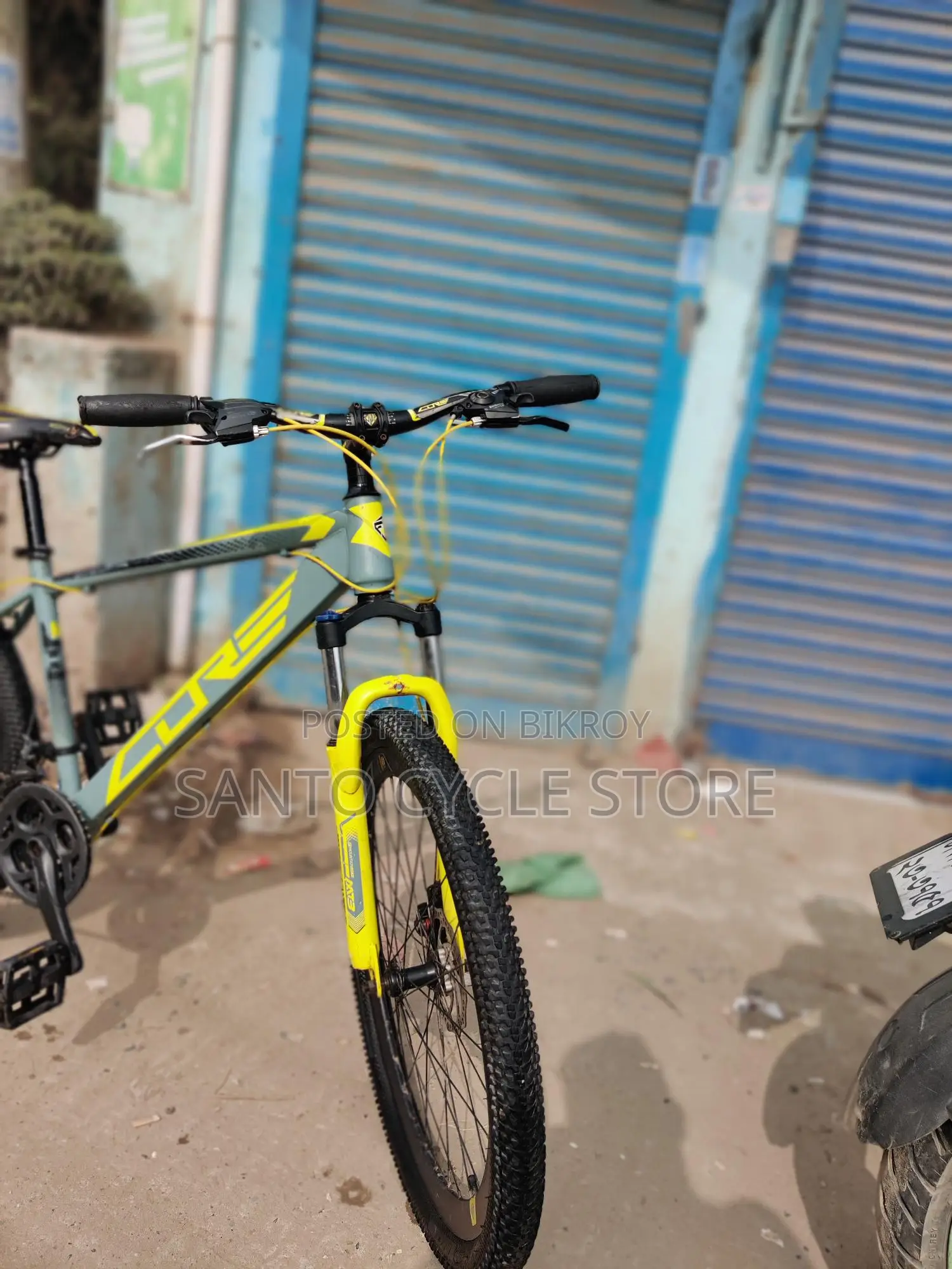 কোর জিও ২০০ মডেল