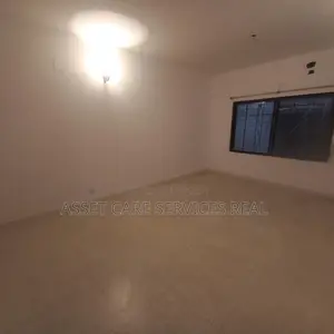 গুলশান ১-এ ৩৫০০ স্কয়ার ফিট অফিস স্পেস ভাড়ার জন্য।