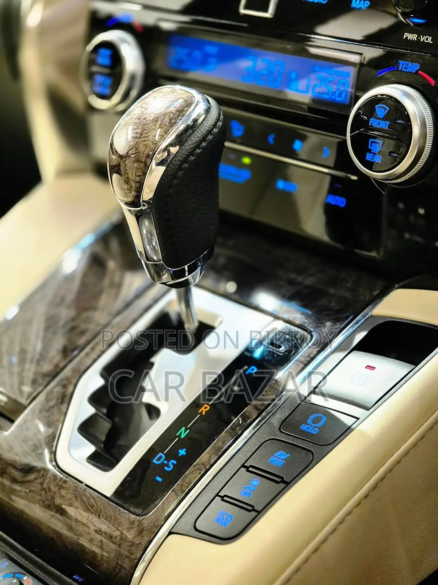 Toyota Alphard Executive Lounge 2019