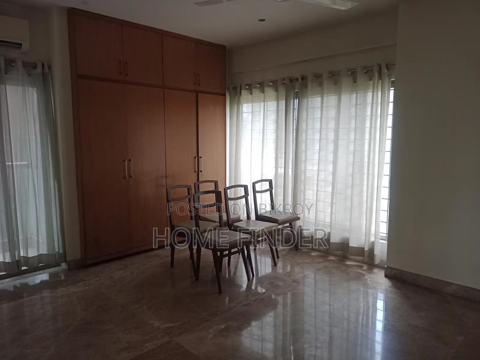 Semi-Furnished 3bed-2550 Sqft Apartment Rent in Gulshan-2