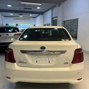 Toyota Axio Ex Hybrid 2020