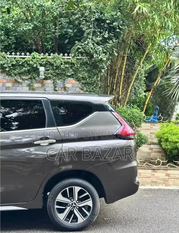 Mitsubishi X-Pander 7Seater GLX 2019