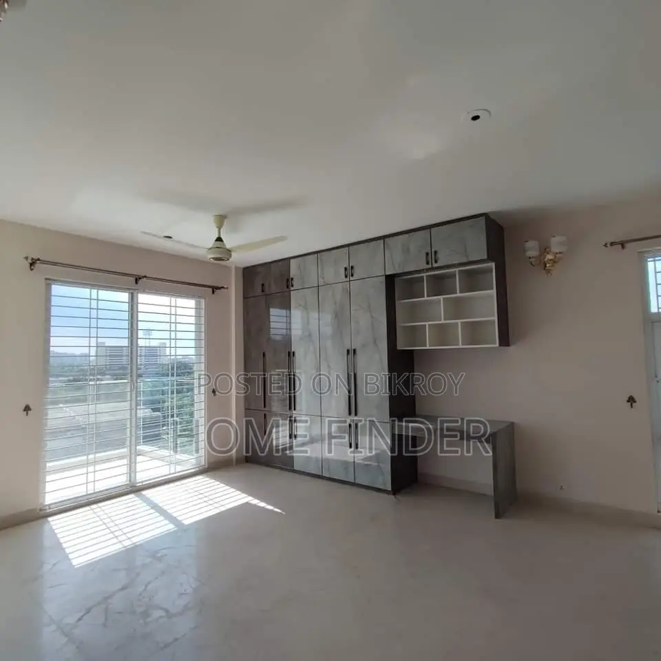 Semi Furnished Ready Luxurious Apartment Rent In GULSHAN 2