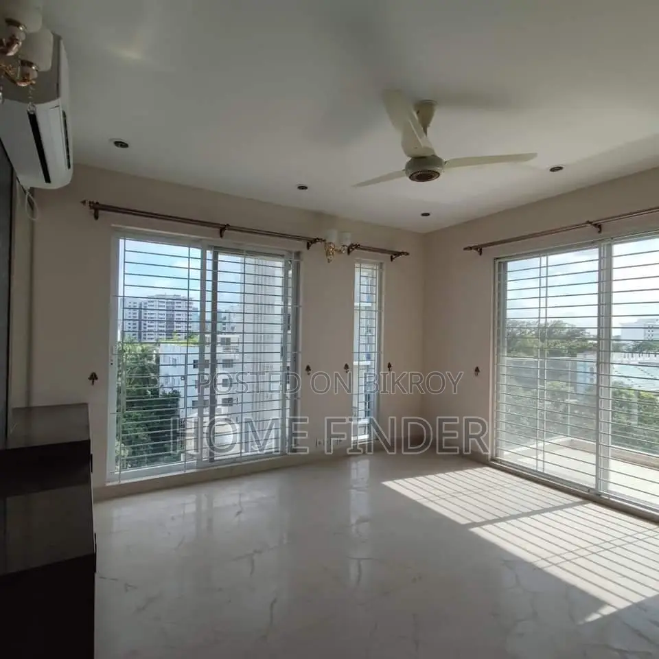 Semi Furnished Ready Luxurious Apartment Rent In GULSHAN 2