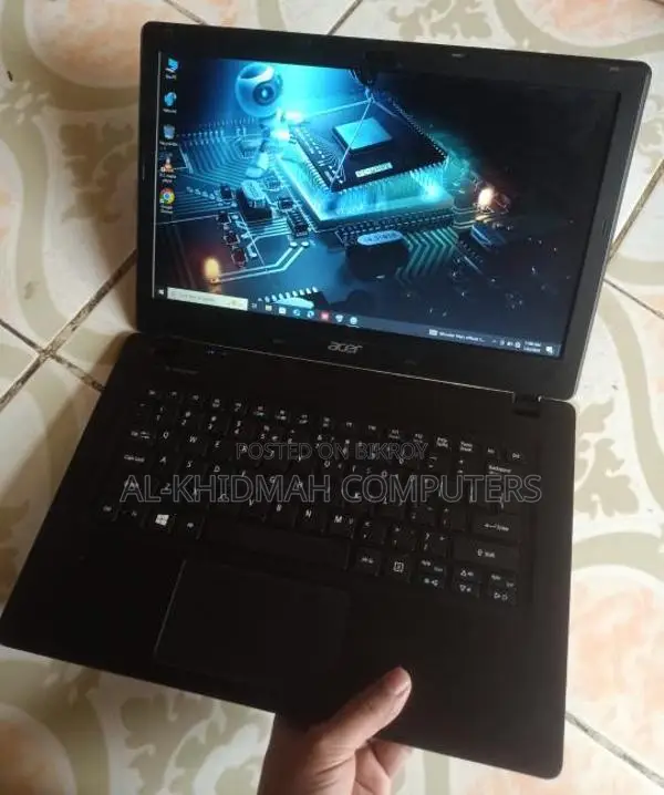Acer Core i5 ৭ম জেনারেশন ফুল ফ্রেশ ল্যাপটপ, সারাদেশে কুরিয়ারেও দেওয়া হয়।
