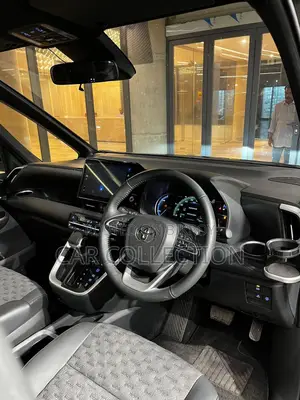 Toyota Voxy SZ 2022