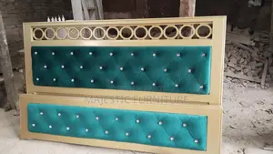 BED 6/7 FEET VELVET. M # 6890