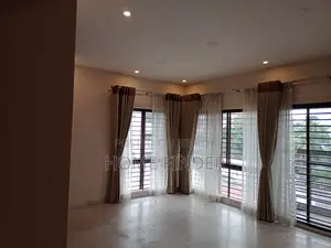 গুলশানে উচ্চমানের সুসজ্জিত ৩৮০০ বর্গফুটের অ্যাপার্টমেন্ট ভাড়ার জন্য