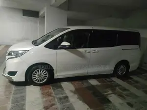 Hybrid Noah For Rent