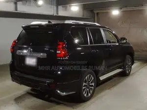 টয়োটা প্রাডো টিএক্স লিমিটেড ২০২২