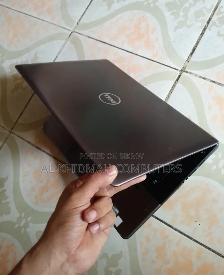 DELL Core i5 5th Gen Laptop, 4GB RAM, 500GB HDD, 14" inch Display.